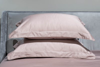 Простыня сатиновая на резинке 160х200х30см пудреная роза Простыня сатиновая на резинке 160х200х30см пудреная роза