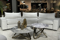 Стол журнальный мраморный белый