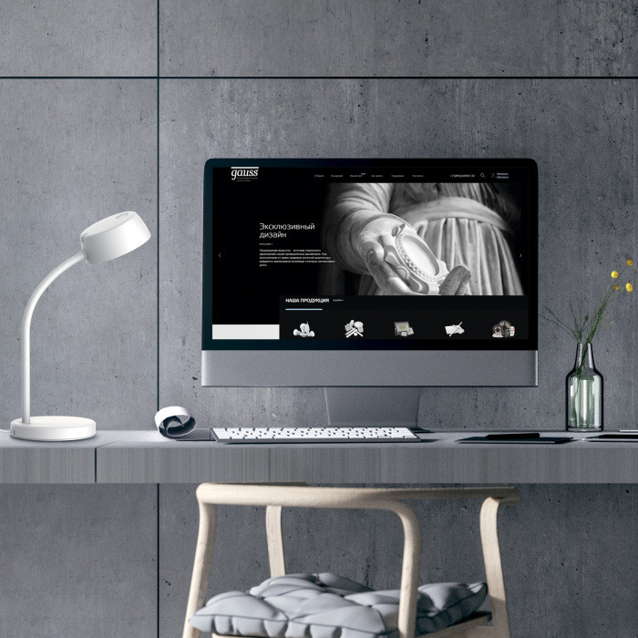 Офисная настольная лампа Qplus GT6011 Gauss