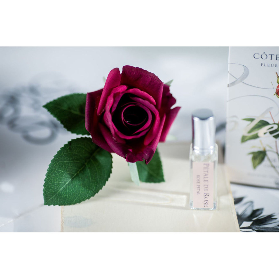 Ароматизированный бутон розы "Natural Touch" карминно-красный Côte Noire