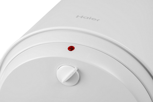 Электрический водонагреватель Haier ES30V-B2 Slim GA0GHLE00RU, белый