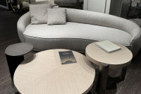 Диван Toulon трехместный букле бежевый Диван Toulon трехместный букле бежевый