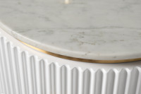 Тумбочка с 2мя ящиками и мраморной столешницей Тумбочка с 2мя ящиками и мраморной столешницей