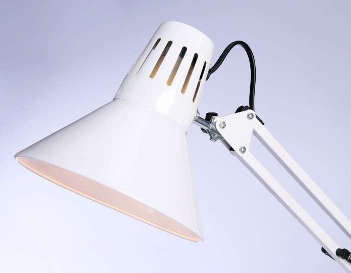 Офисная настольная лампа DESK DE7719 Ambrella