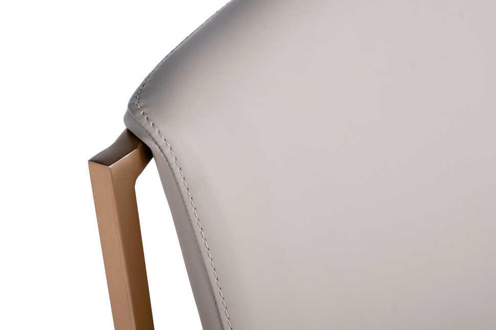 Стул из искусственной кожи серый