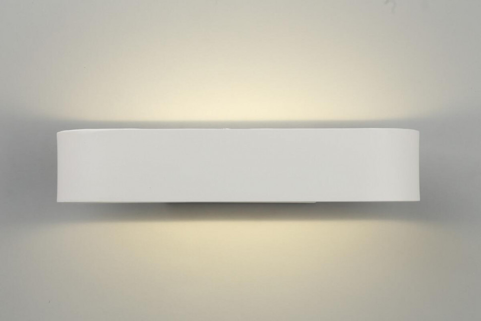 Настенный светодиодный светильник Omnilux Cassiano OML-21001-06