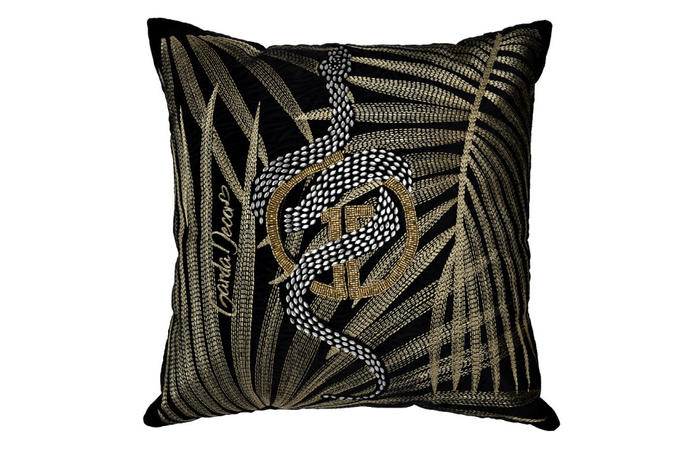 Подушка декоративная с бисером, стеклярусом и вышивкой "Тропики" черная