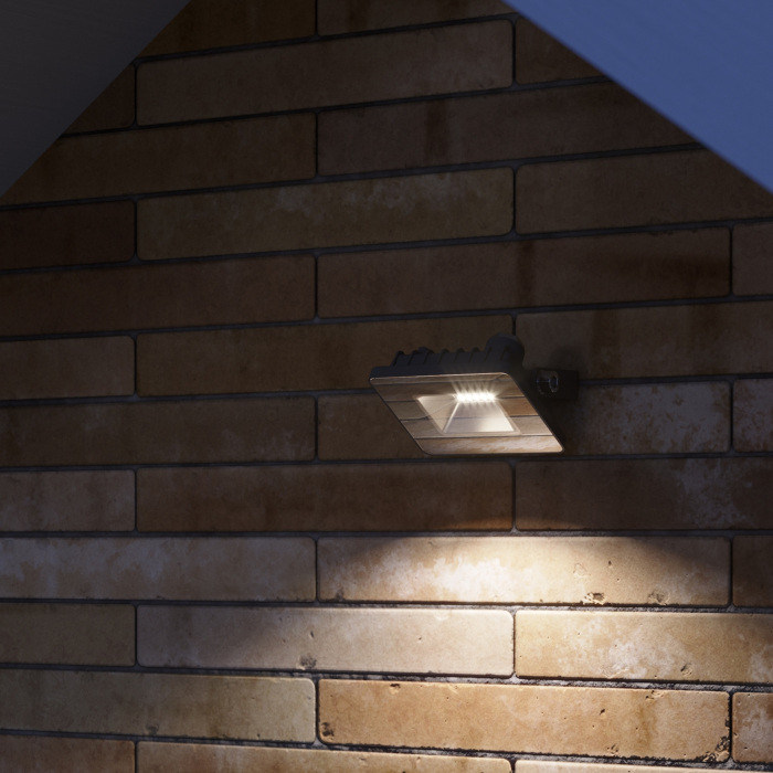 Прожектор уличный Qplus 690511320 Gauss