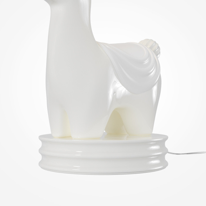 Интерьерная настольная лампа Senor Alpaca MOD377TL-L5W3K Maytoni