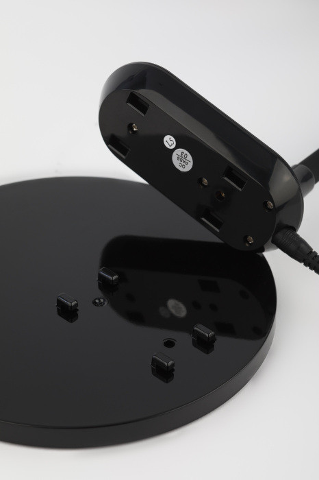 Офисная настольная лампа  NLED-498-10W-BK ЭРА