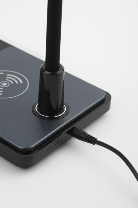 Офисная настольная лампа  NLED-499-10W-BK ЭРА