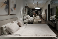 Кровать двуспальная бежевая Кровать двуспальная бежевая