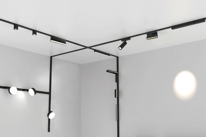 Шинопровод  IT09-9020 black tube Italline