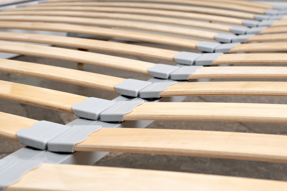 Кровать Siena велюровая бежевая