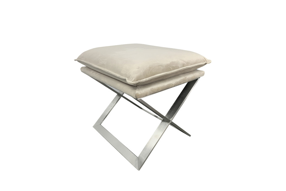 Пуф велюровый бежевый/хром