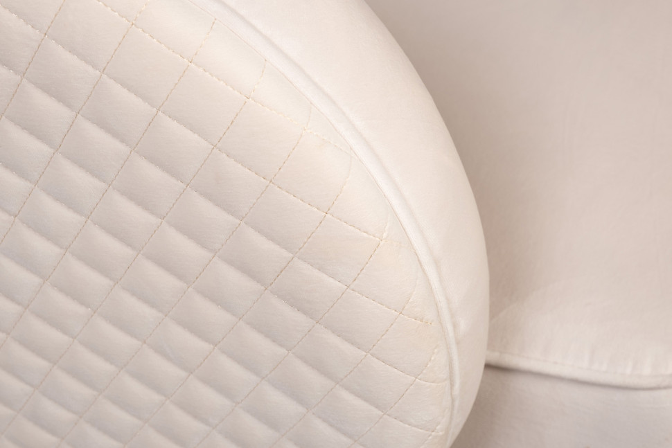 Кресло Olten велюровое кремовое