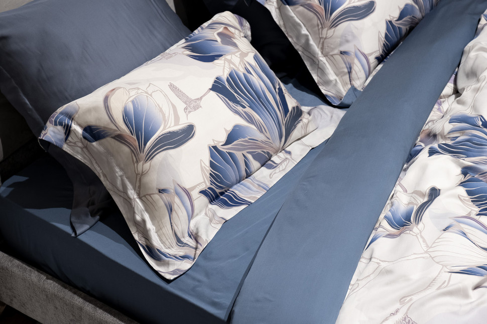 Комплект постельного белья "Магнолия" евро с наволочками 70х70см