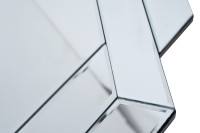 Зеркало в зеркальной раме с 8ю гранями Зеркало в зеркальной раме с 8ю гранями