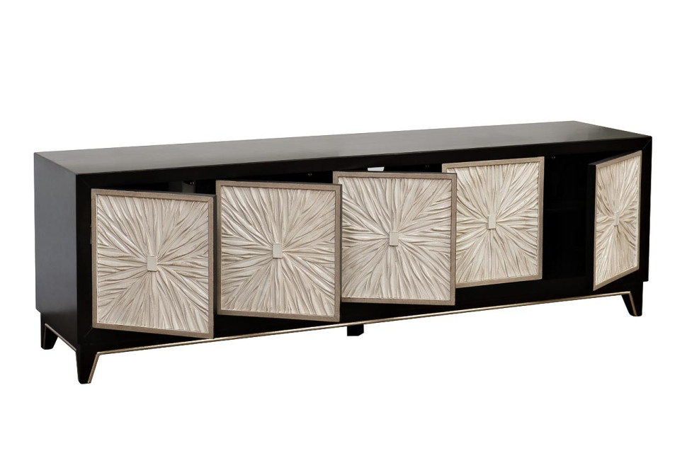 Тумба под телевизор с дверцами