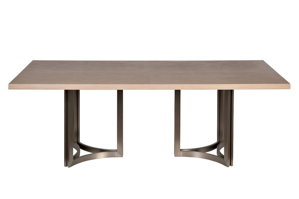 Стол обеденный светлый шпон