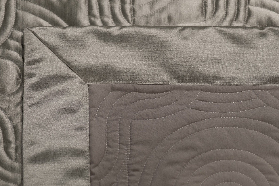 Покрывало Euphoria 12 Аморе 260х260см со стежкой