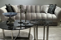 Диван Fabio трехместный велюровый бежевый Диван Fabio трехместный велюровый бежевый