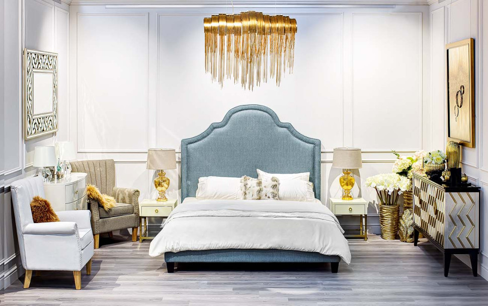 Тумбочка с выдвижным ящиком и стеклянными панелями бежевая