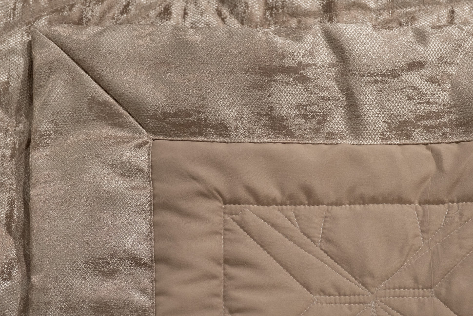 Покрывало Houston Кристалло 260х260см со стежкой