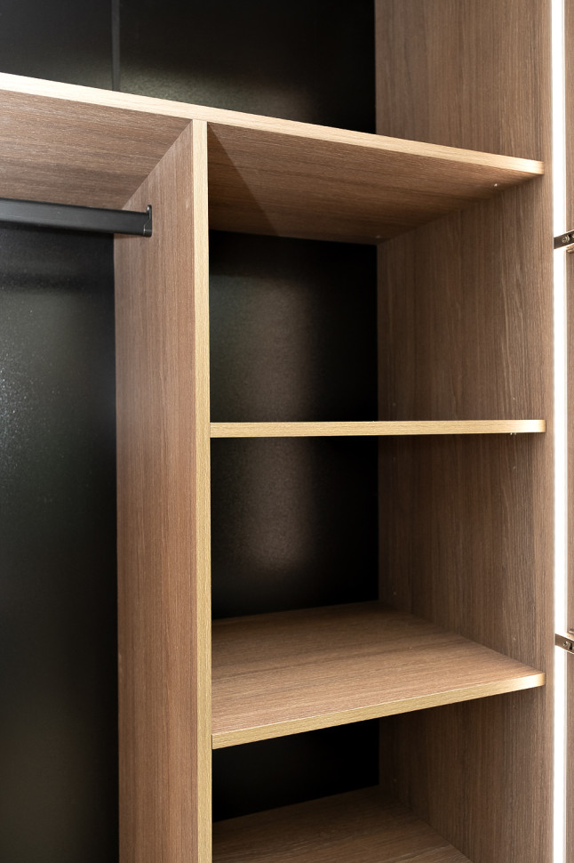 Шкаф Alto двухдверный с полками цвет дуб