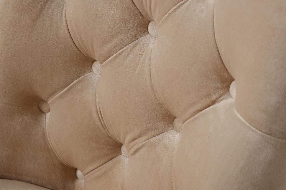 Стул на металлическом каркасе бежевый