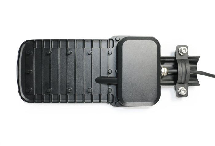 Уличный консольный светильник Qplus 629535350 Gauss