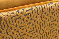 Диван Trevi трехместный раскладной оранжевый с кантом Диван Trevi трехместный раскладной оранжевый с кантом