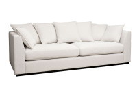 Диван Roberto трехместный букле кремовый Диван Roberto трехместный букле кремовый