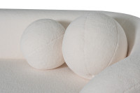 Диван Amelia трехместный белый искусственный мех Диван Amelia трехместный белый искусственный мех