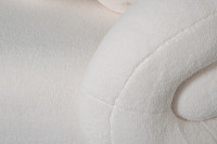 Диван Amelia трехместный белый искусственный мех Диван Amelia трехместный белый искусственный мех