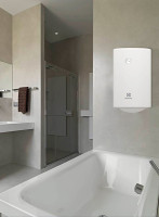 Водонагреватель Electrolux EWH 50 Quantum Pro