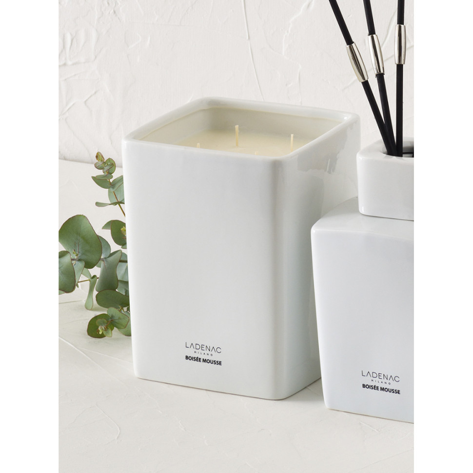 Свеча ароматическая 2000гр.200ч."Boisée Mousse" белая