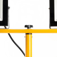 Светодиодный прожектор Feron LL-504 на штативе 140W 6400K 41544 Светодиодный прожектор Feron LL-504 на штативе 140W 6400K 41544