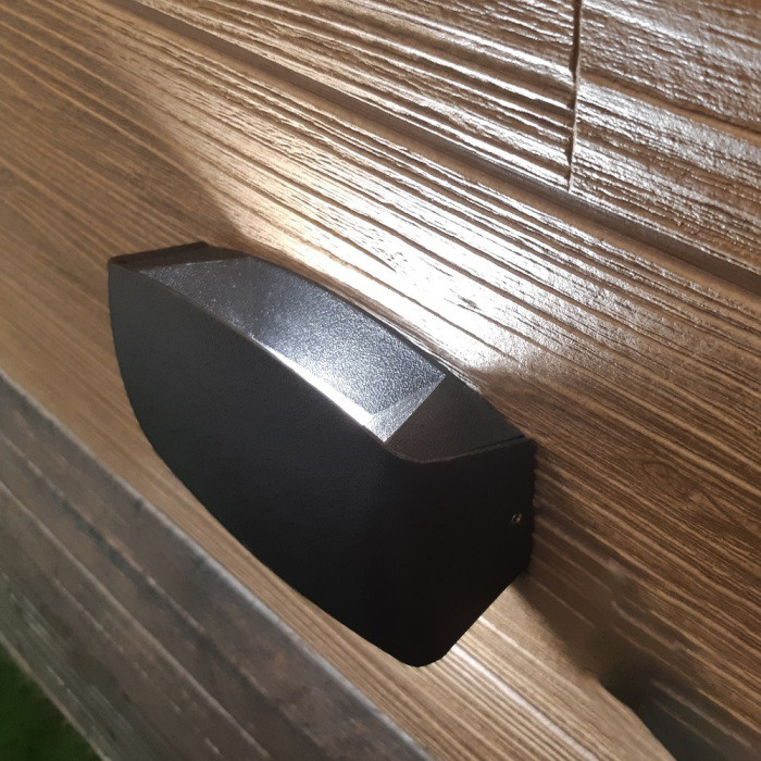 Настенный светильник уличный Abram AB1.000.000.AXJ1L Fumagalli