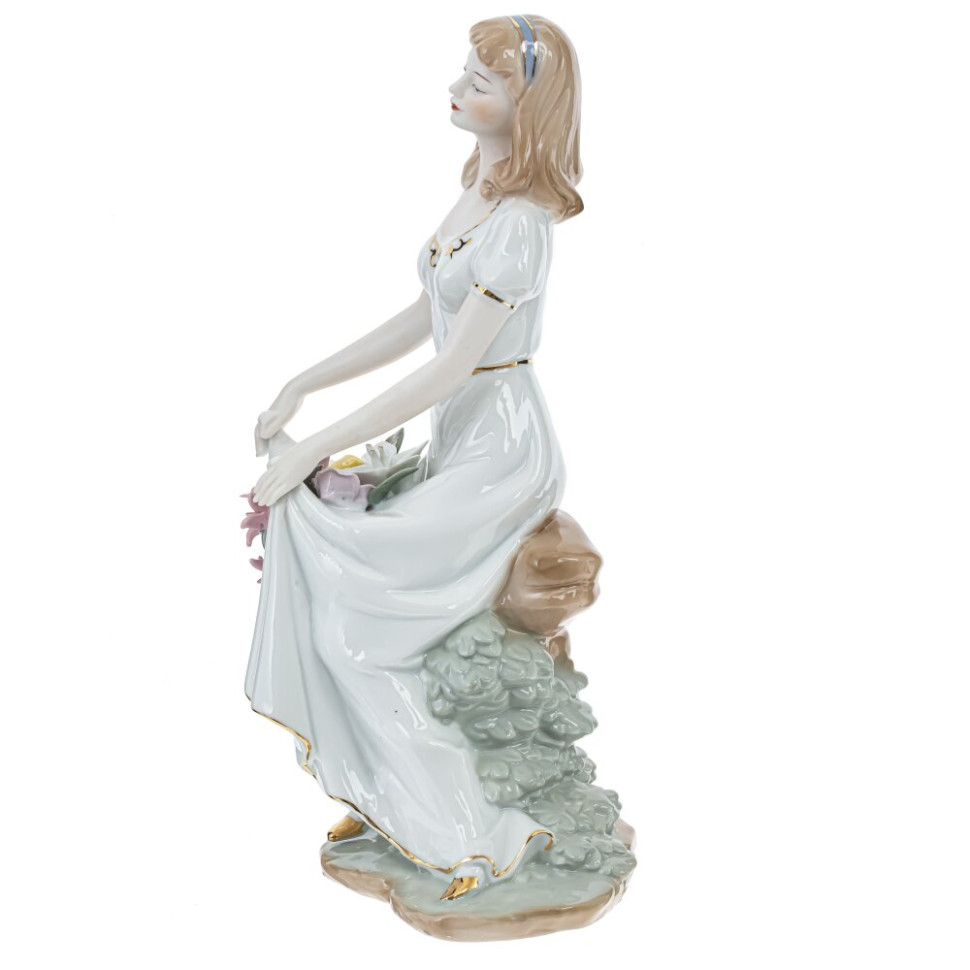 Фигурка декоративная "Девушка", L17 W14 H29 см