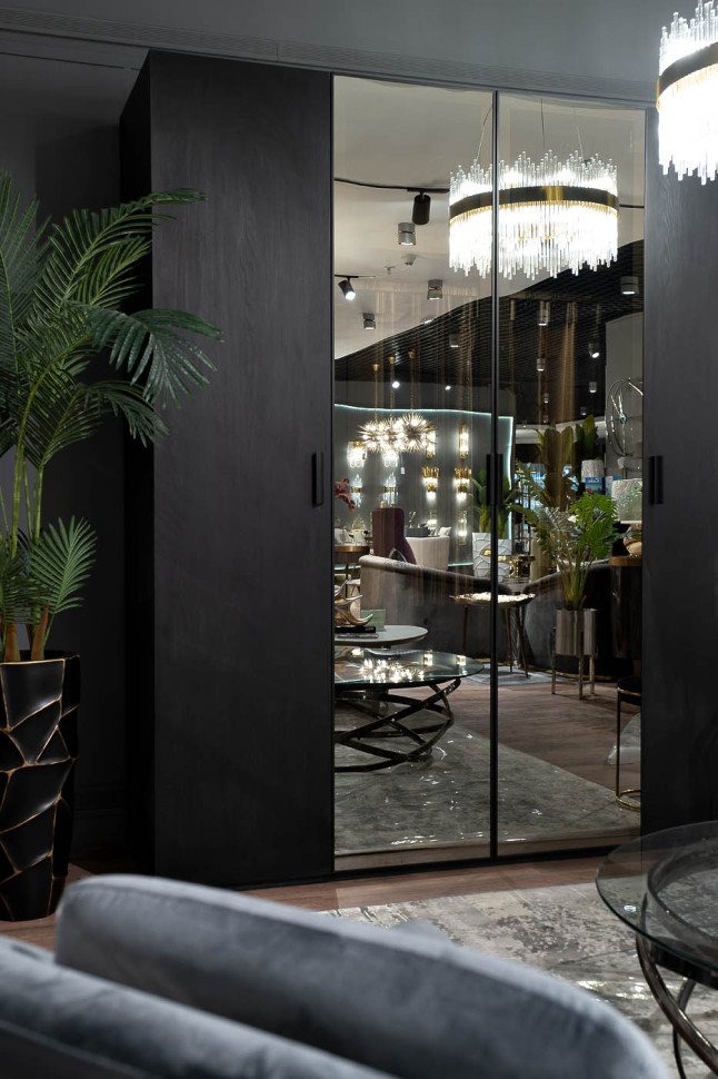 Шкаф однодверный с полками черный