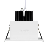 Встраиваемый светодиодный светильник Arlight CL-Kardan-S102x102-9W Day 024122 Встраиваемый светодиодный светильник Arlight CL-Kardan-S102x102-9W Day 024122