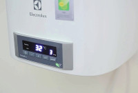 Водонагреватель Electrolux EWH 80 Formax DL
