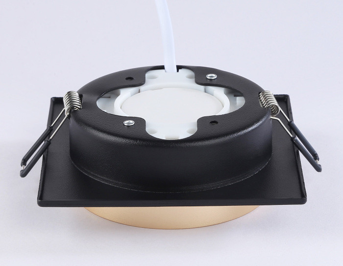 Точечный светильник TECHNO SPOT TN5232 Ambrella