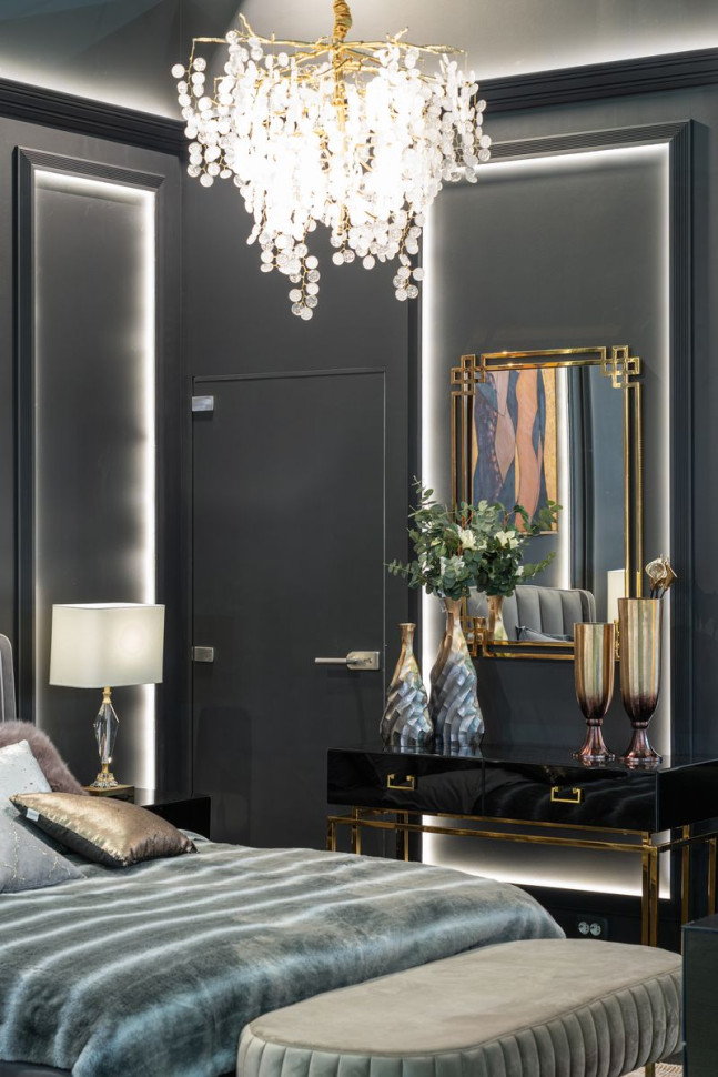 Зеркало прямоугольное в золотой раме