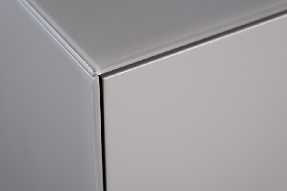 Тумба под телевизор со стеклянной столешницей