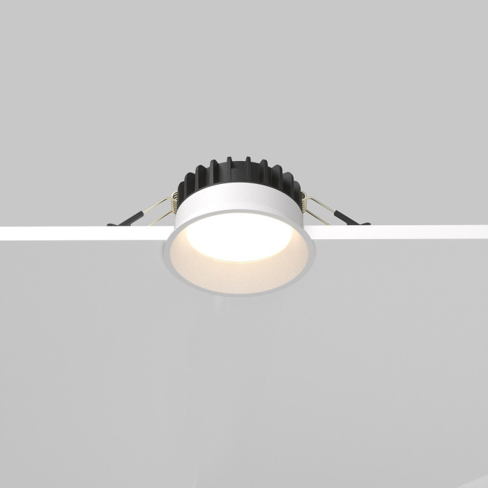 Точечный светильник Okno DL055-8W3-4-6K-W Maytoni