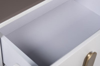 Тумбочка светлая с металлическим каркасом Тумбочка светлая с металлическим каркасом