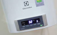 Водонагреватель Electrolux EWH 100 Formax DL