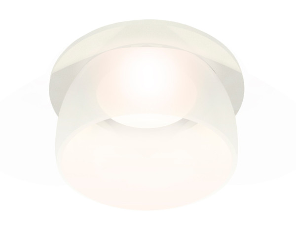 Точечный светильник XC XC7621047 Ambrella